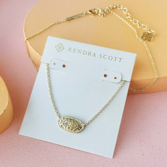 Kendra Scott - Elisa Gold Filigree Gold Pendant Necklace - NEW - Picture 3 of 3